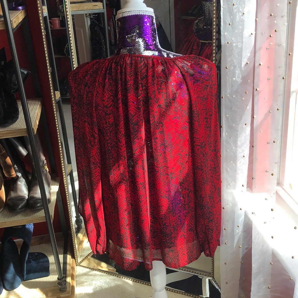 Blouse - Picture 2 of 5